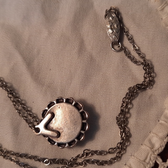 Vintage turquoise charm and necklace sterling silver clasp is detailed - Picture 5 of 7